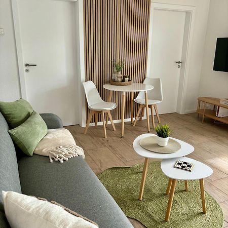Home & Apart - Apartment Im Herzen Von Kreyenbrueck - Apartment 1 Oldenburg Buitenkant foto