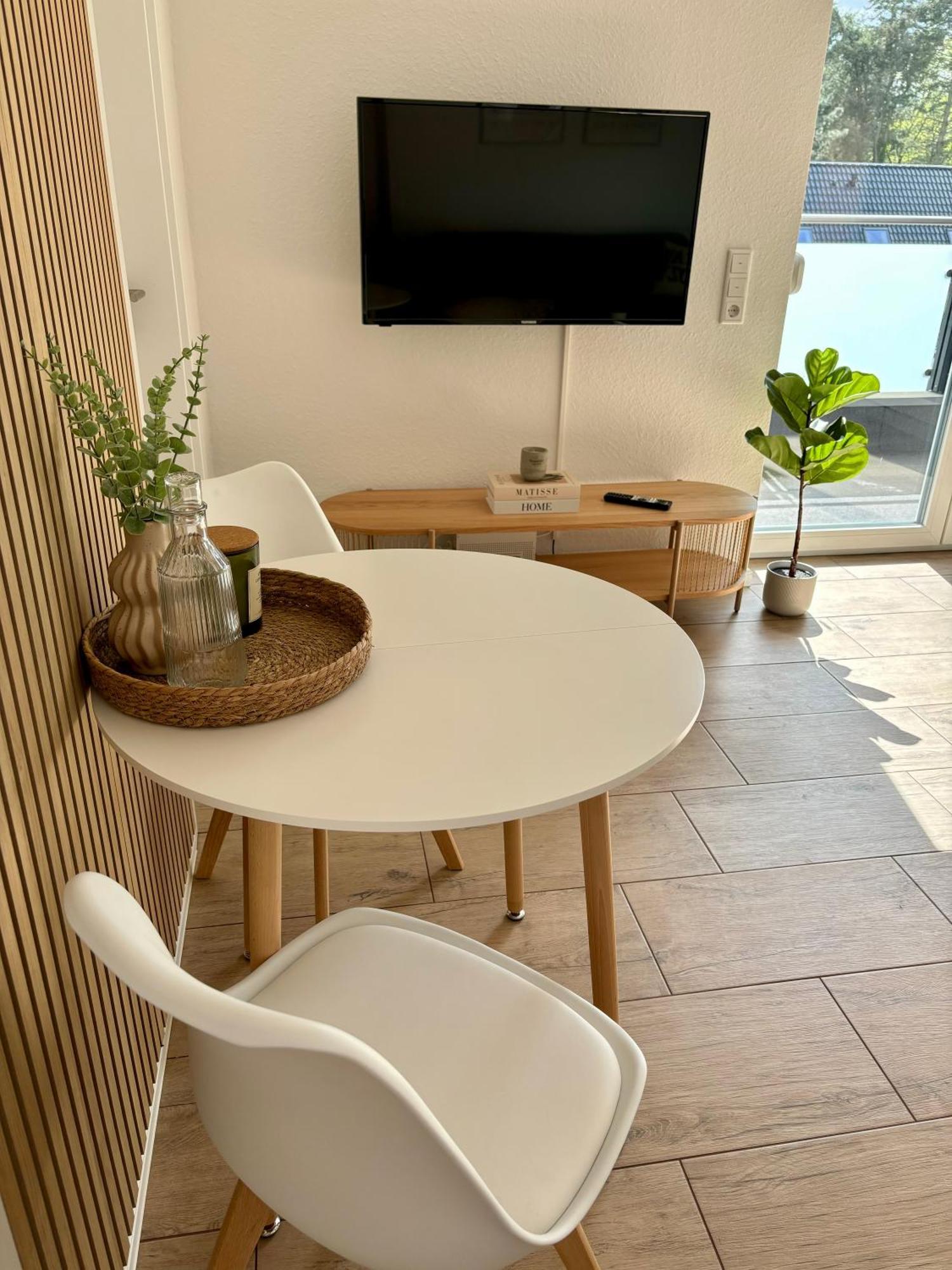 Home & Apart - Apartment Im Herzen Von Kreyenbrueck - Apartment 1 Oldenburg Buitenkant foto