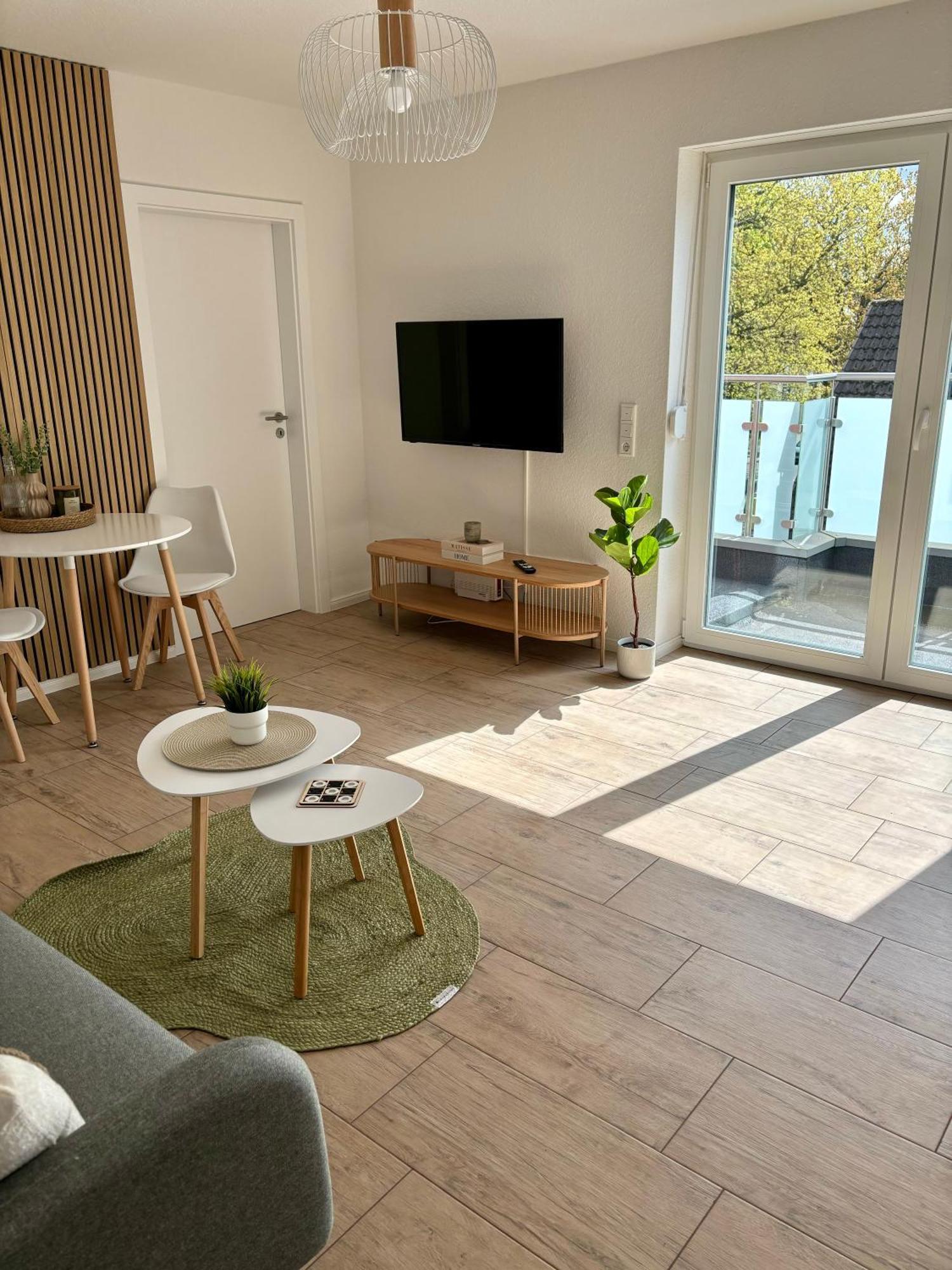 Home & Apart - Apartment Im Herzen Von Kreyenbrueck - Apartment 1 Oldenburg Buitenkant foto